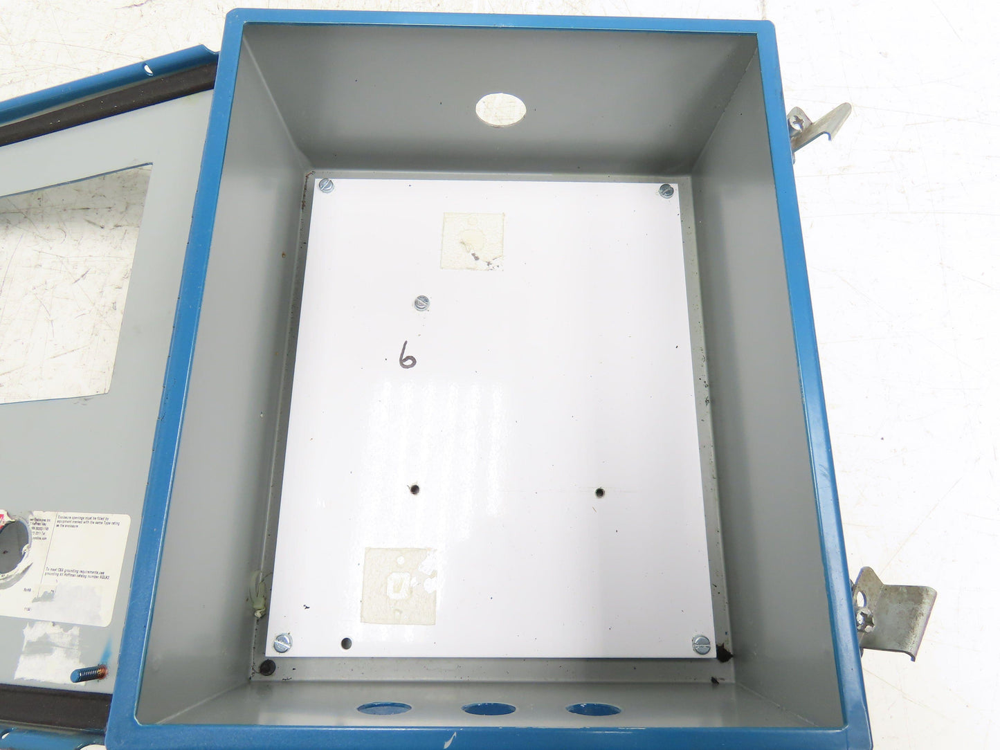 Hoffman A1210CH Industrial Electrical Enclosure With Backplate 12x10x5"