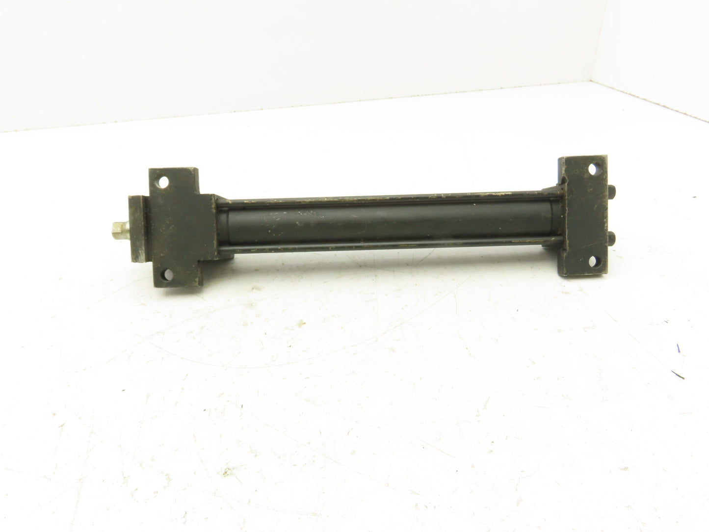 Parker CCP3LTVS14C 3L Hydraulic Cylinder 1" Bore 7" Stroke 1900 PSI Side Lug