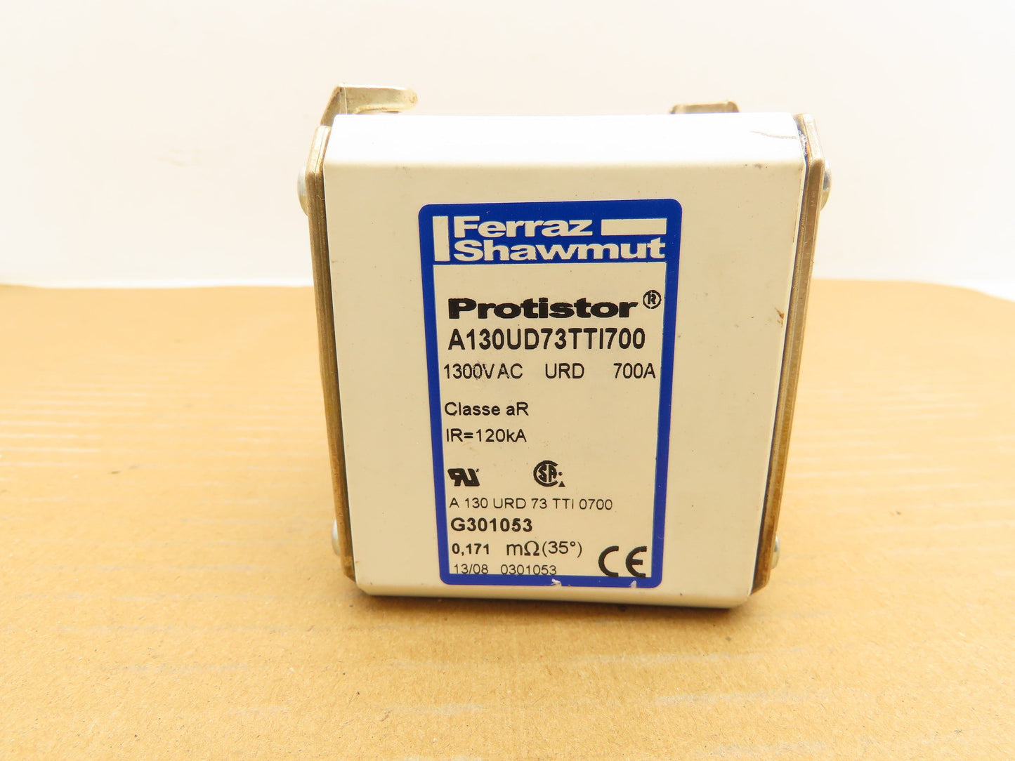 Ferraz Shawmut A130UD73TTI700 Protistor 1300VAC 700A Fuse Semiconductor Type
