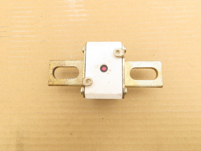 Ferraz Shawmut A070UD32KI900 Protistor 700VAC 900A Fuse Semiconductor Type