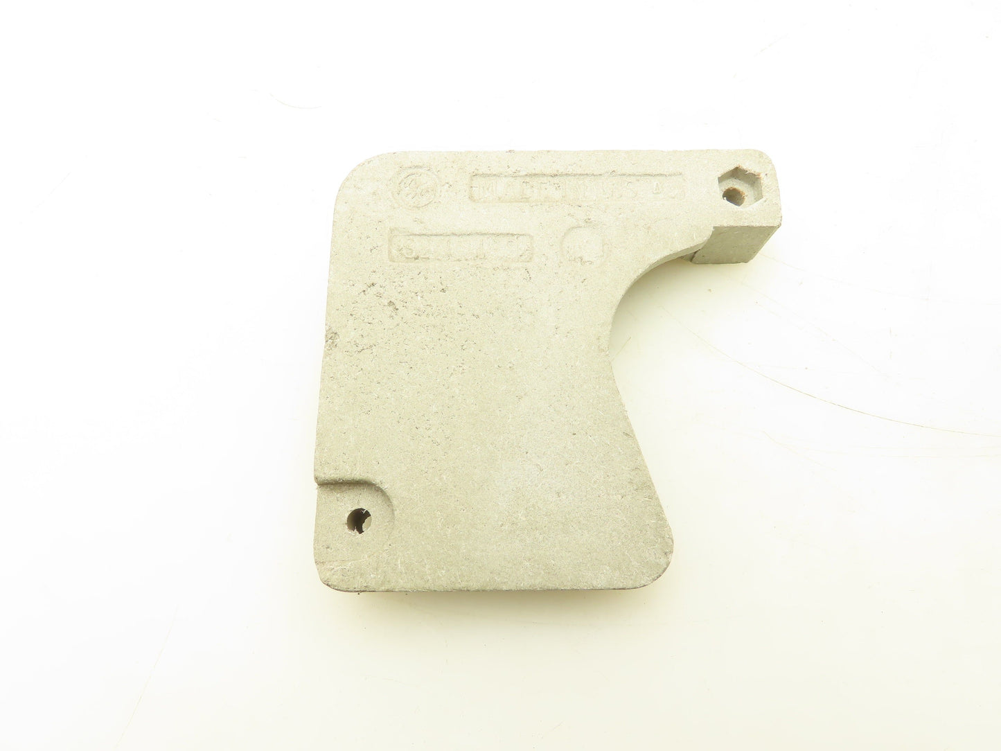 General Electric 8244169 Arc Chute Side Left And Right For Contactor IC2800-1621