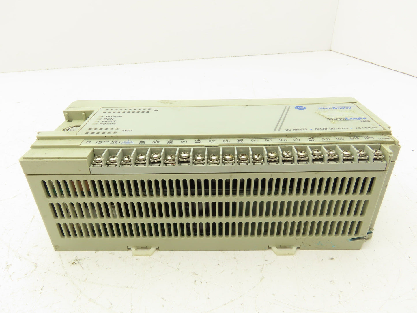 Allen Bradley 1761-L32BWA MicroLogix 1000 PLC Controller Module 24VDC
