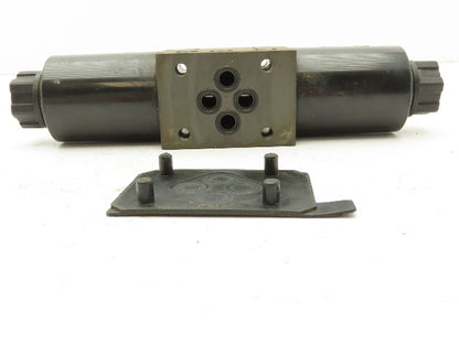 Nachi SA-G01-E3X-6R-D2-30 Hydraulic Directional Solenoid Valve 3-Pos 24VDC