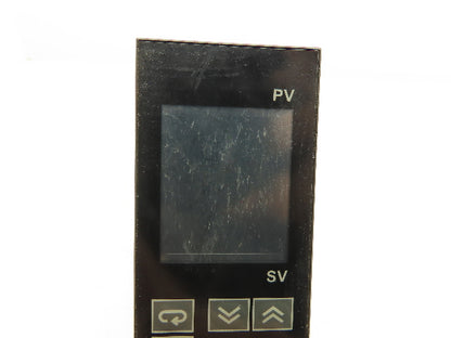 Omron E5EZ-Q3 Digital Temperature Controller 100-240V 2A