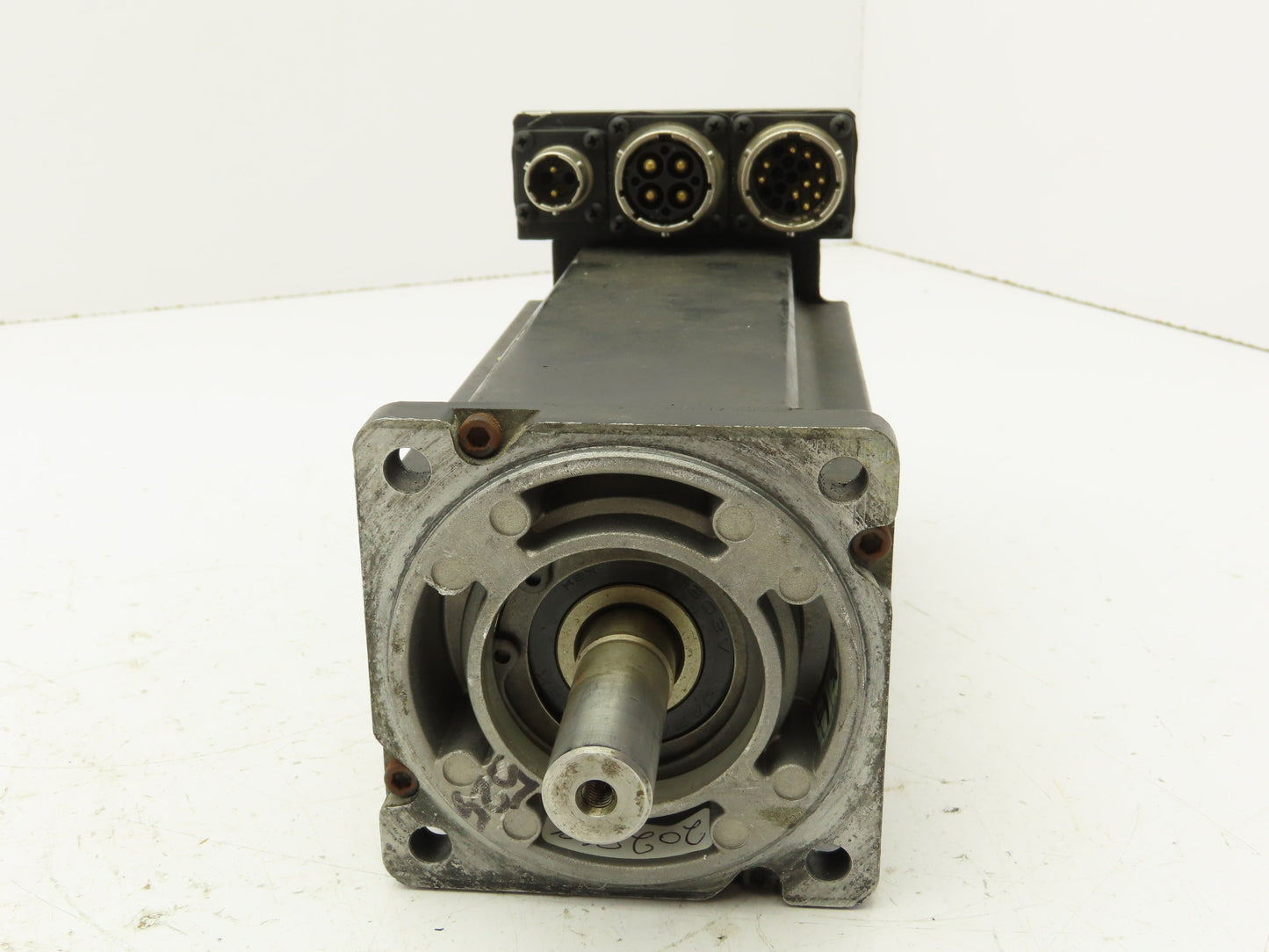 Allen Bradley MPL-A330P-MK24AA AC Servo Brake Motor 1.8kw 5000 RPM 230V 3PH