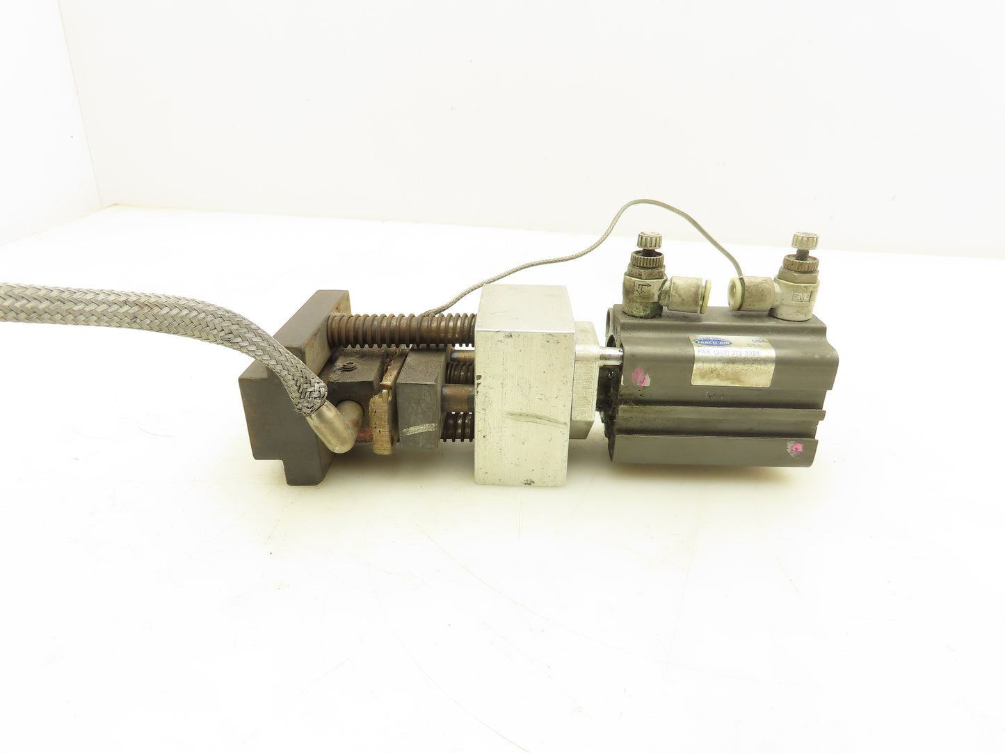Fabco GTND-032-035-V Pneumatic Tooling Cylinder 35mm Stroke w/Toolplate Cutter