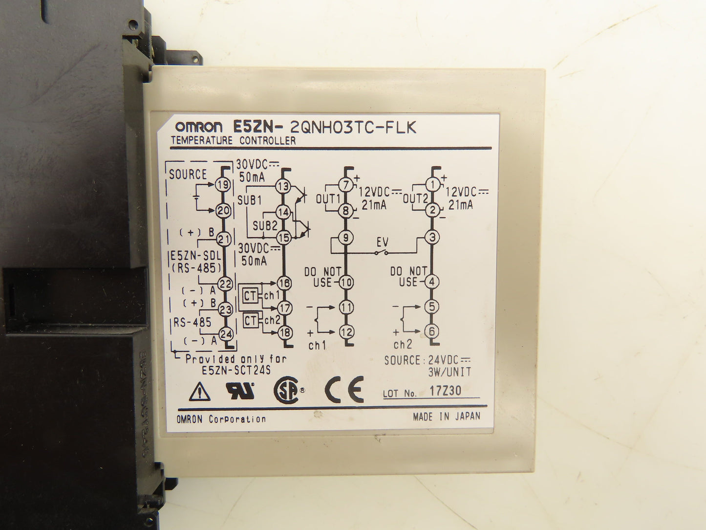 Omron E5ZN-2QNH03TC-FLK Temperature Controller Module w/Terminal Base