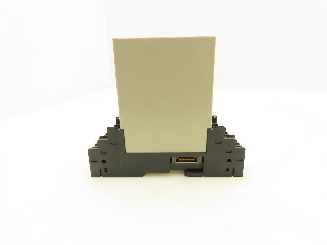 Omron E5ZN-2QNH03TC-FLK Temperature Controller Module w/Terminal Base