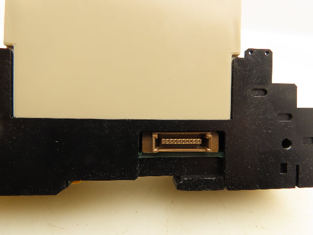 Omron E5ZN-2QNH03TC-FLK Temperature Controller Module w/Terminal Base