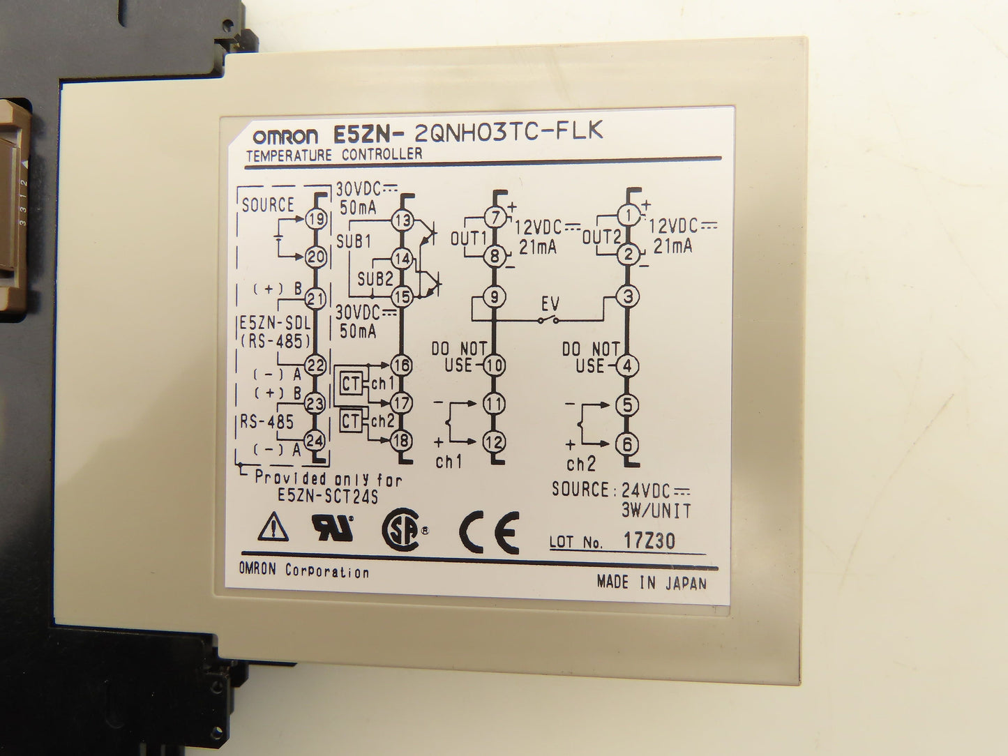 Omron E5ZN-2QNH03TC-FLK Temperature Controller Module w/Terminal Base