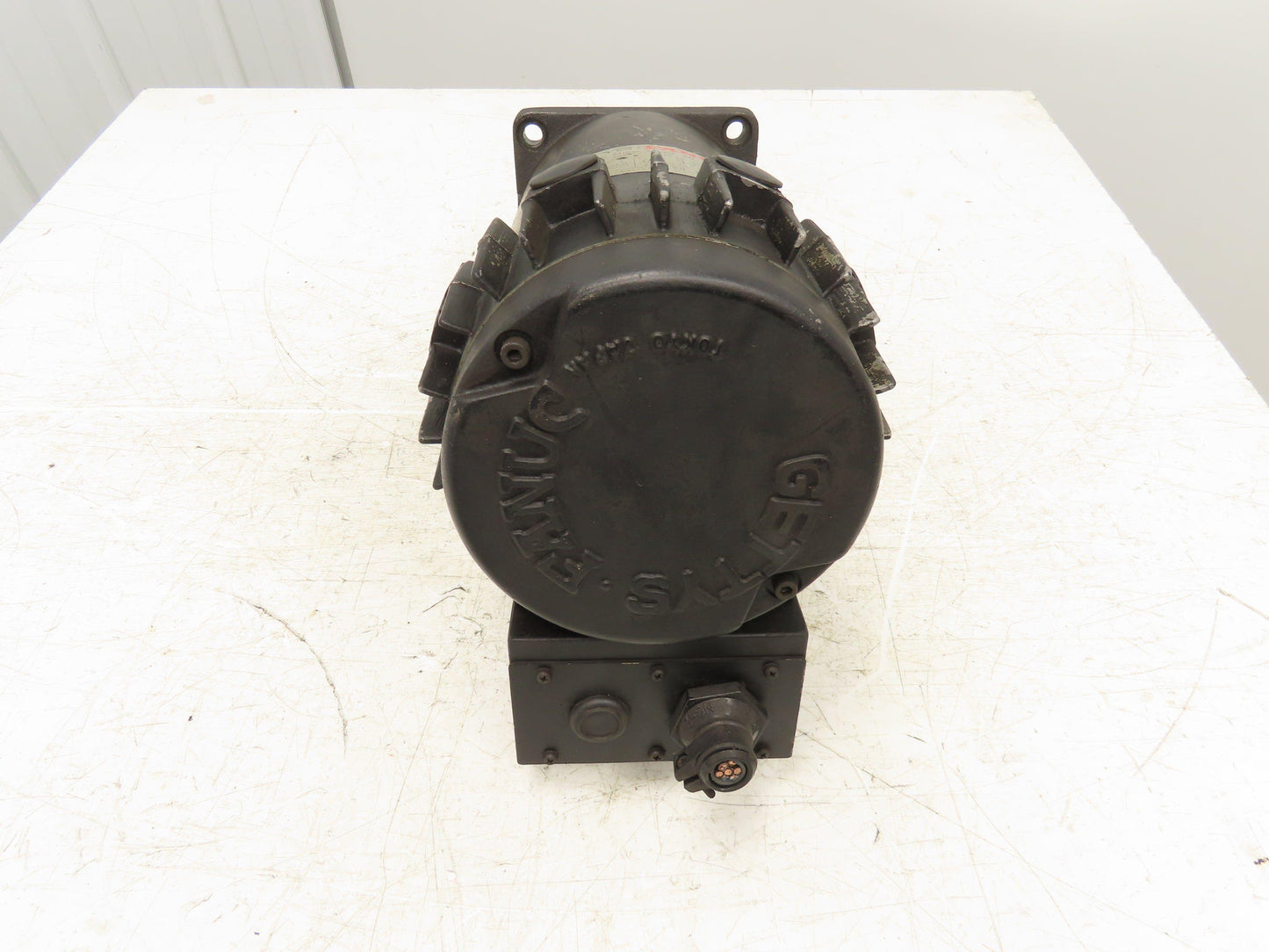 Fanuc A06B-0602-B025 Model 20 DC Servo Motor 128V 33A 1500 RPM 6V Tachogenerator