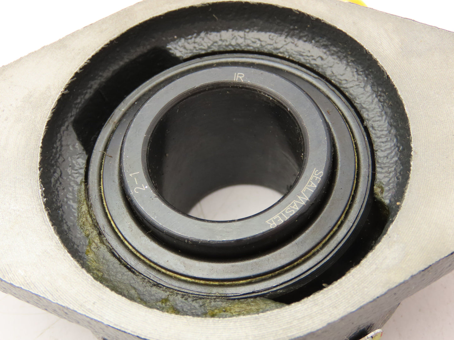 SealMaster SFT-16  2-Bolt Flange Mount Ball Bearing Unit 1" Bore Cast Iron