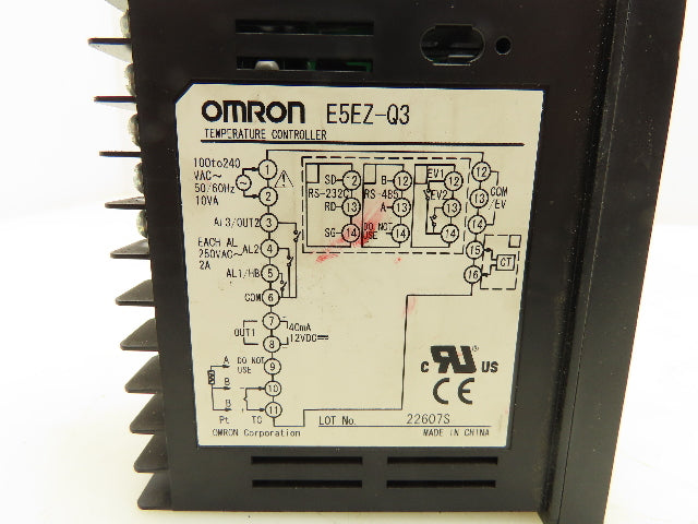 Omron E5EZ-Q3 Digital Temperature Controller 100-240V 2A