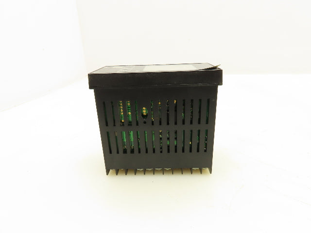 Omron E5EZ-Q3 Digital Temperature Controller 100-240V 2A