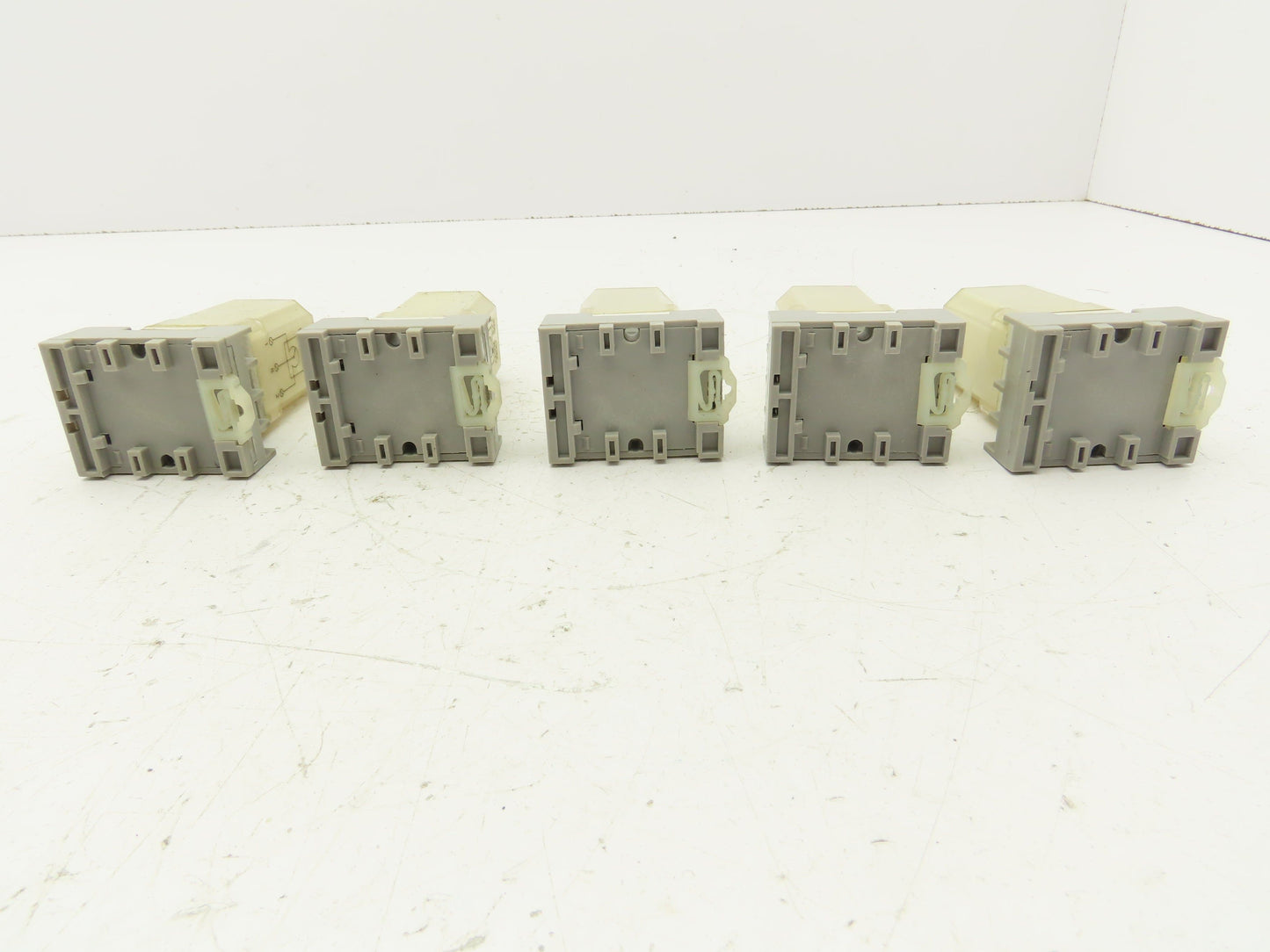 Allen Bradley 700-HN125 Timer Delay Relay Socket Base 0-100 Seconds Lot of 5
