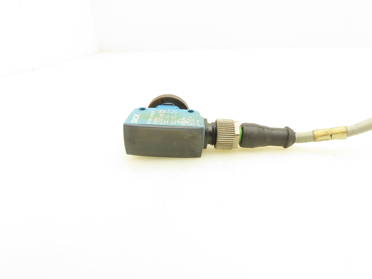 SICK WTB15-P2431 Photoelectric Sensor Proximity Switch  Lot of 2