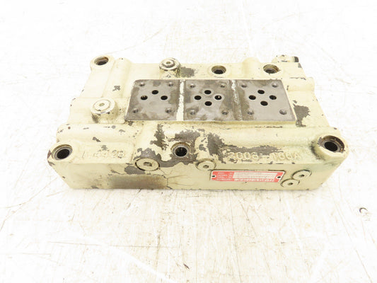 Shibaura UV-32C-102 Hydraulic 3-Station Valve Manifold