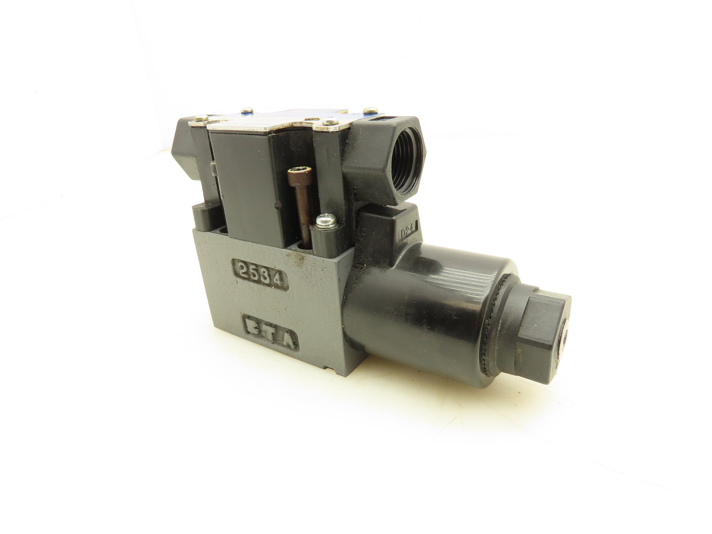 Tokimec DG4V-3-2A-M-P7-H-7-56 Hydraulic Directional Control Solenoid Valve 24V