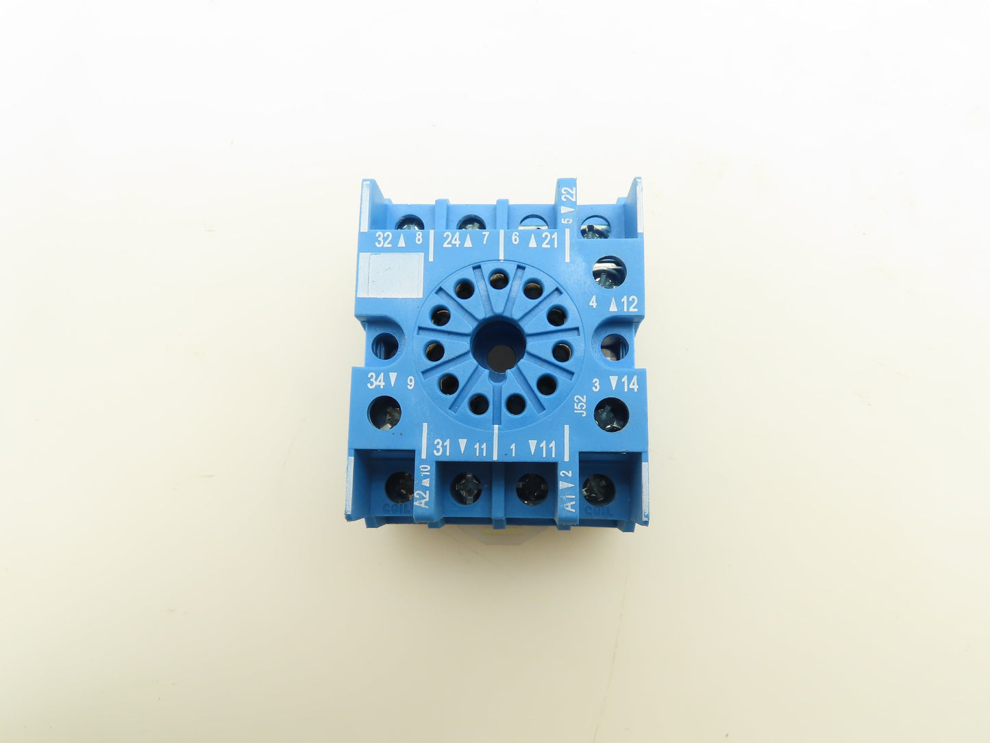 Finder 88.02 Multi-Voltage Plug-In Timer Socket Relay Base 0.5sec-100hr Lot of 2