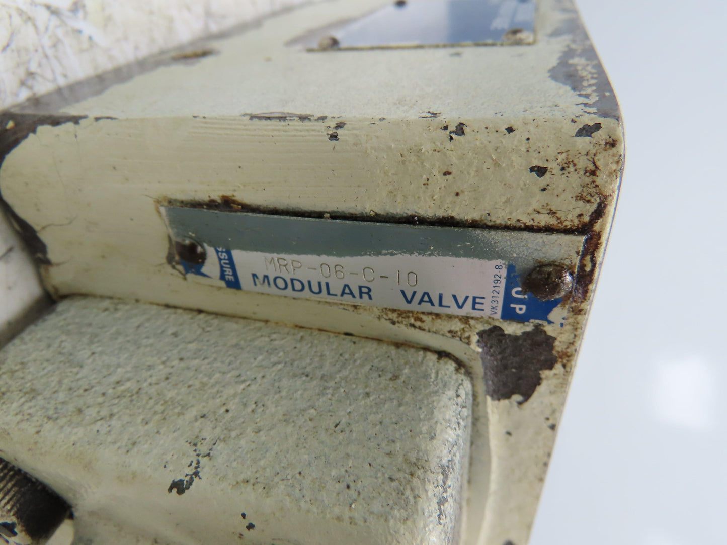 Yuken MRP-06-C-10 Hydraulic Pressure Reducing Modular Sandwich Valve