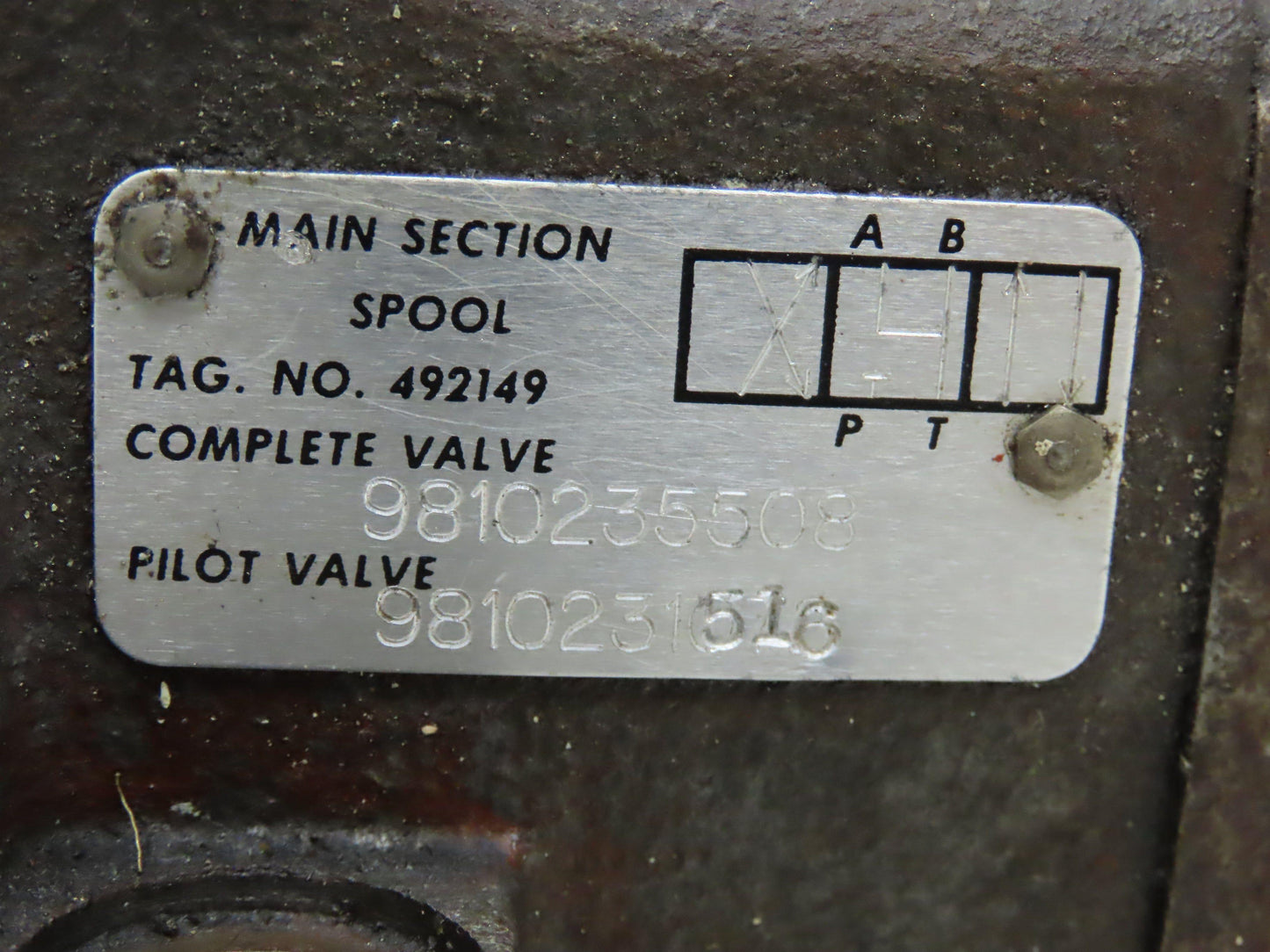 Bosch Rexroth 9810235508 Hydraulic Directional Control Solenoid Valve 24VDC