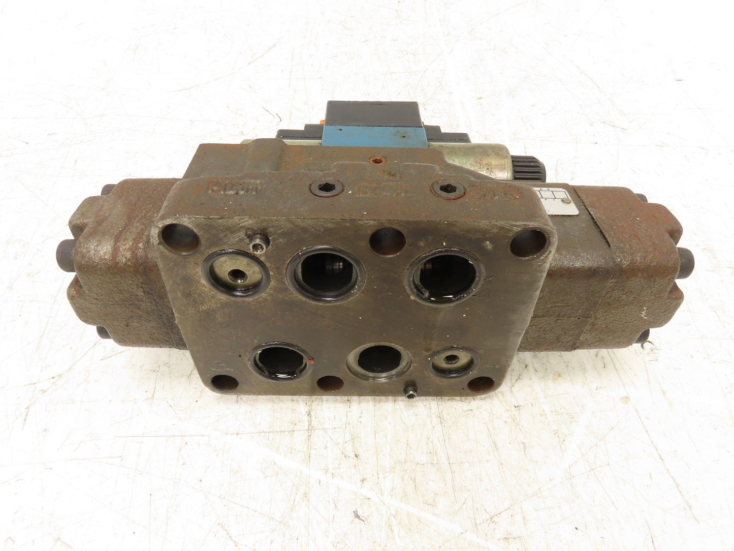 Bosch Rexroth 9810235508 Hydraulic Directional Control Solenoid Valve 24VDC