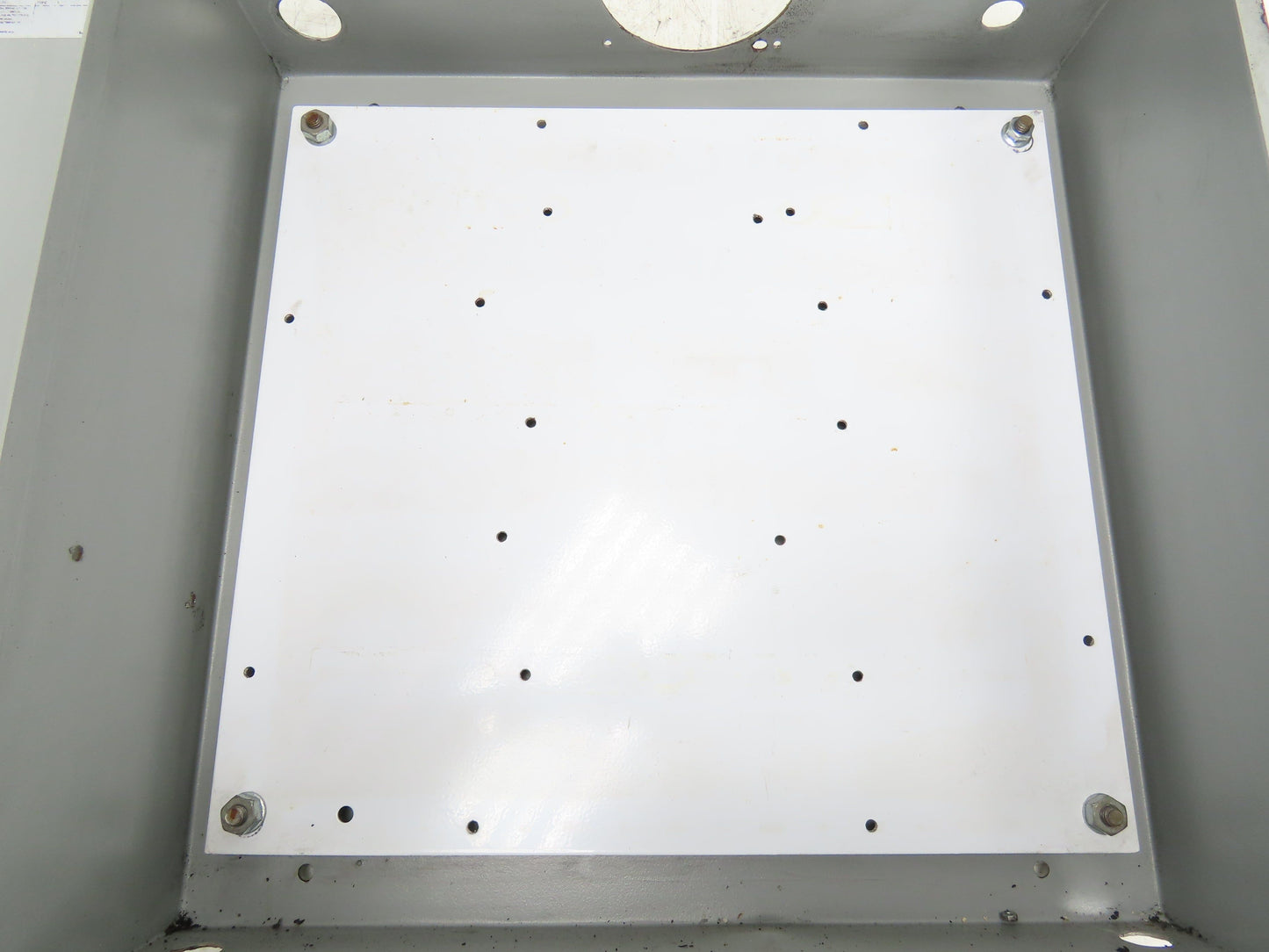 Wiegmann N1C202006LP Industrial Electrical Enclosure With Backplate 20x20x6"