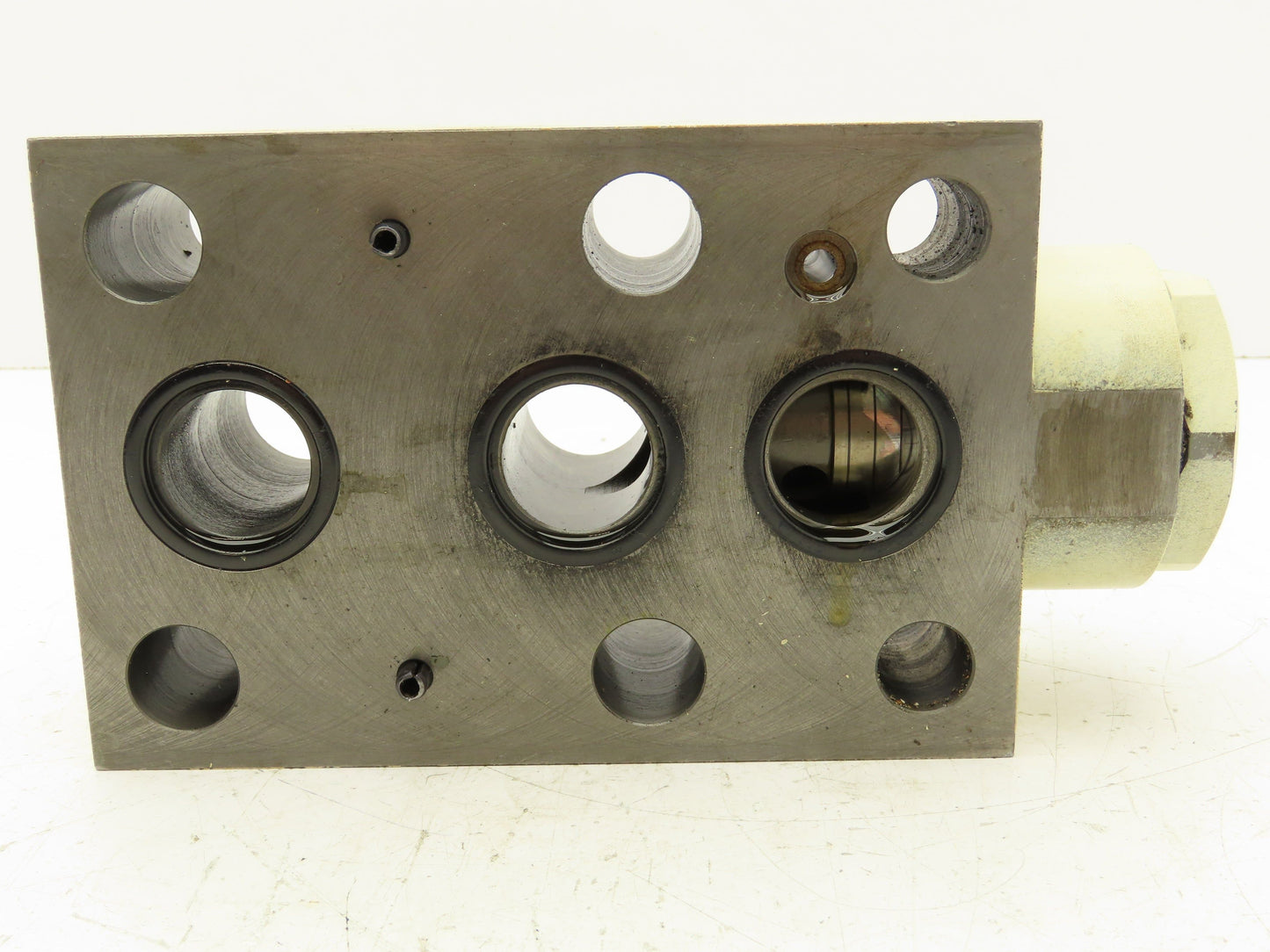 Yuatsuseiko Oilic ZDC-10-9-4127A Hydraulic Modular Sandwich Check Valve