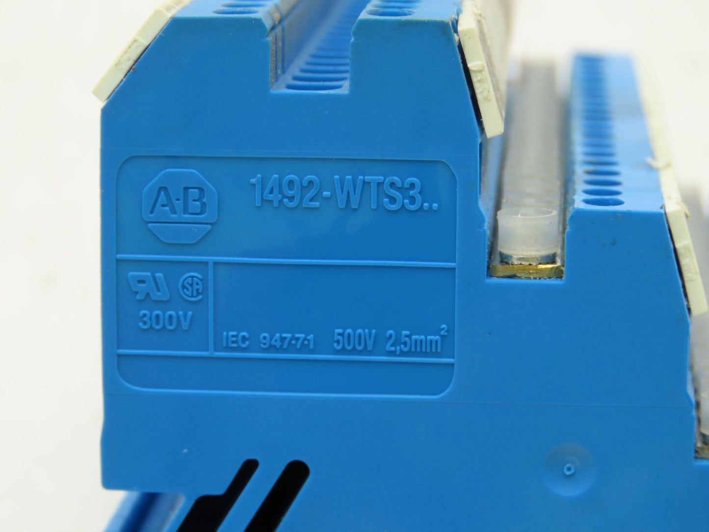 Allen Bradley 1492-WTS3 Terminal Block Din Rail Blue 2.5mm 500V Lot of 60