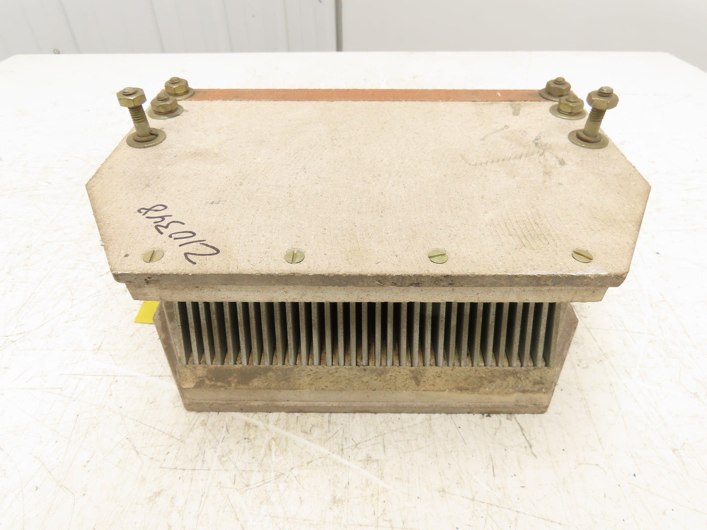 889B478G1 Metallic Arc Quencher Chute 4.5x11.25x7.25" 31 Metal Plates