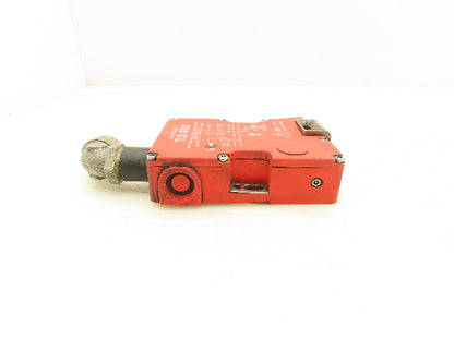 Allen Bradley TLS-GD2 Safety Interlock Switch with Guard Locking 250V 10A