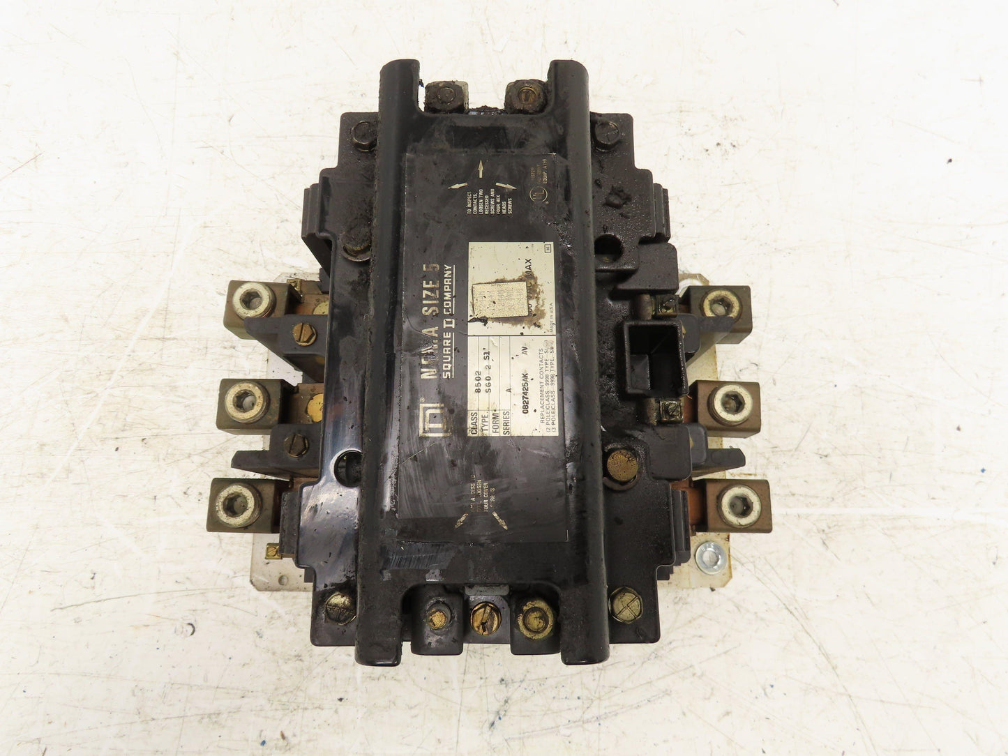 Square D 8502 SG02 Contactor Motor Starter 600V 3 Pole Nema Size 5 120V Coil