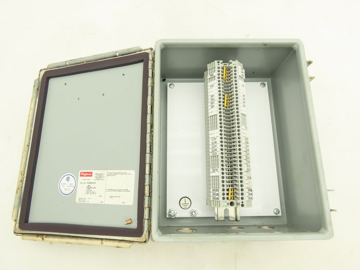 Hoffman A1008CHFTC Electrical Enclosure Box 10x8x4" Wall Mount Terminal Blocks