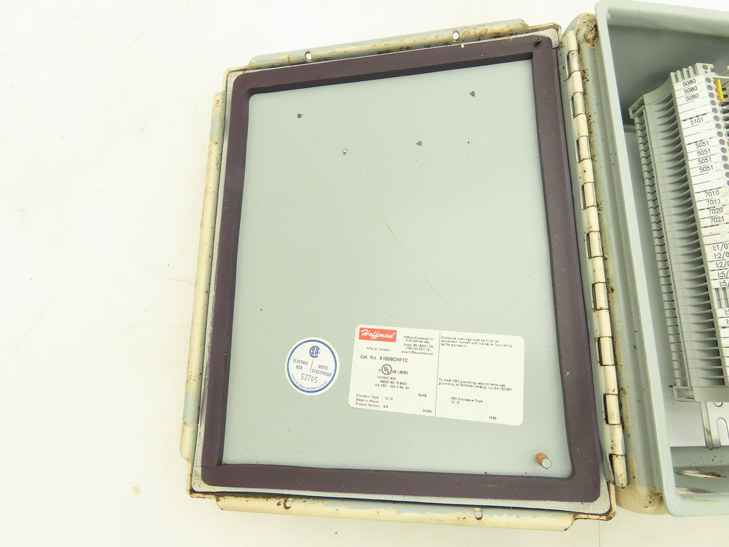 Hoffman A1008CHFTC Electrical Enclosure Box 10x8x4" Wall Mount Terminal Blocks