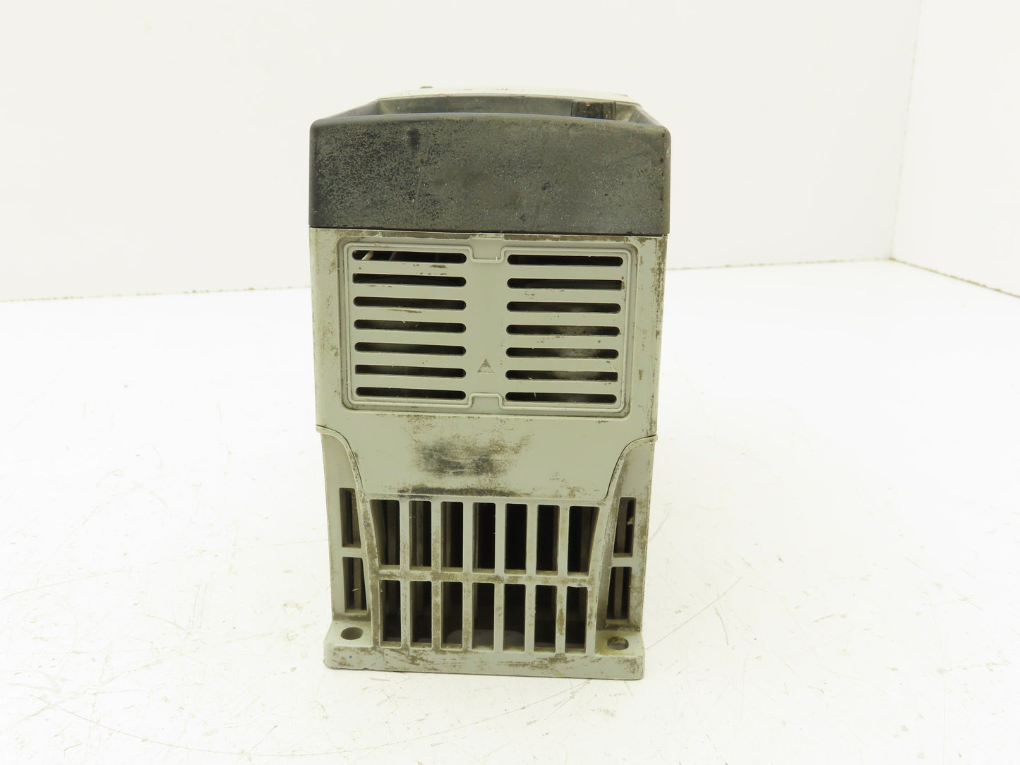 Allen Bradley 22A-D1P4N104 PowerFlex 4 AC Servo Drive 0.5HP 0.4kW 480V 1.8A 3PH