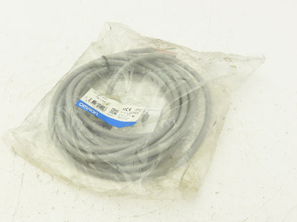 Omron D4C-4332 Microload Compact Limit Switch Oil Resistant Cable