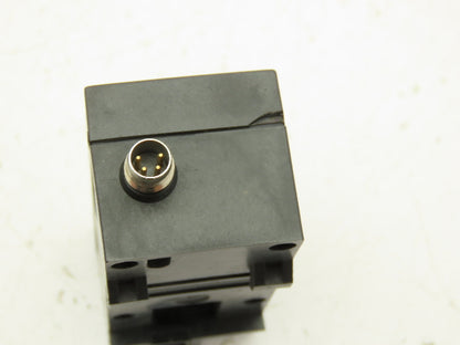 Festo SDE1-D2-G2-W18-L-P2-M8 Differential Pressure Sensor Display 0-2 Bar