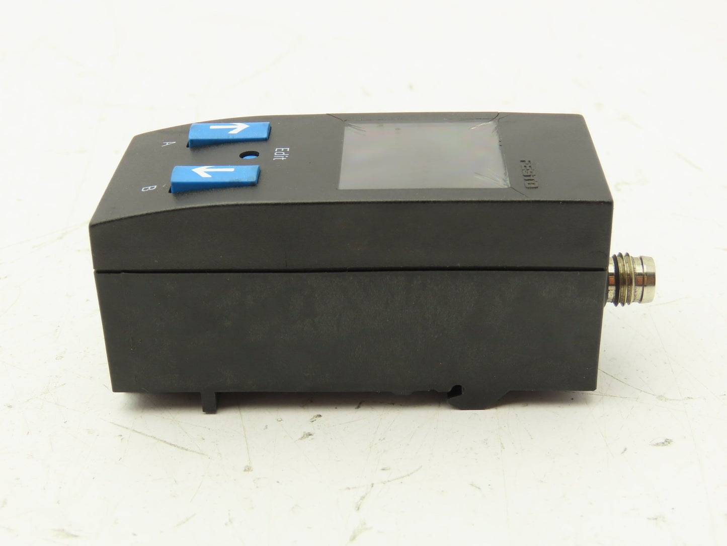 Festo SDE1-D2-G2-W18-L-P2-M8 Differential Pressure Sensor Display 0-2 Bar