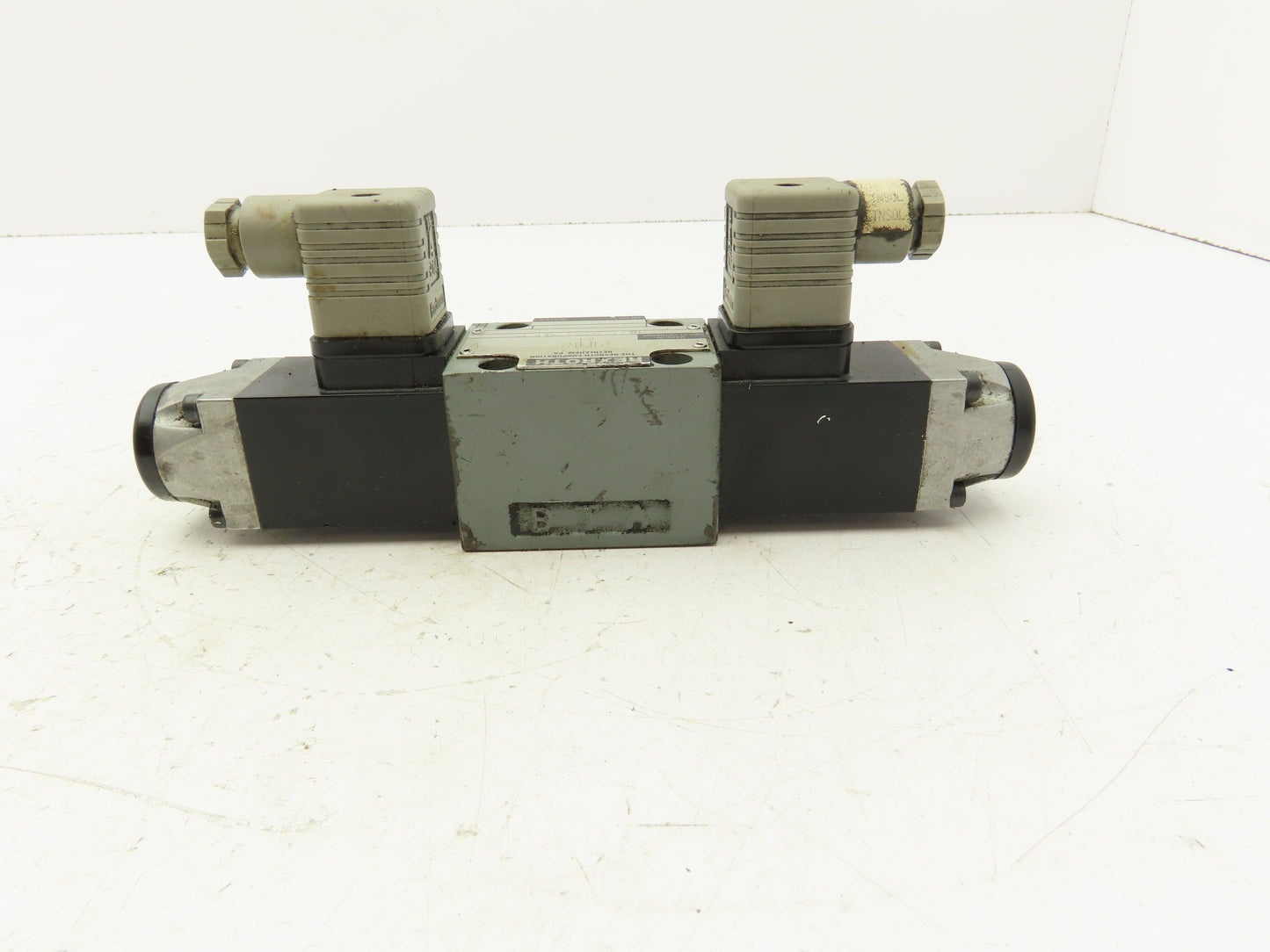 Rexroth 4WE6H51/AG24N9K4V Hydraulic Directional Solenoid Valve 24VDC