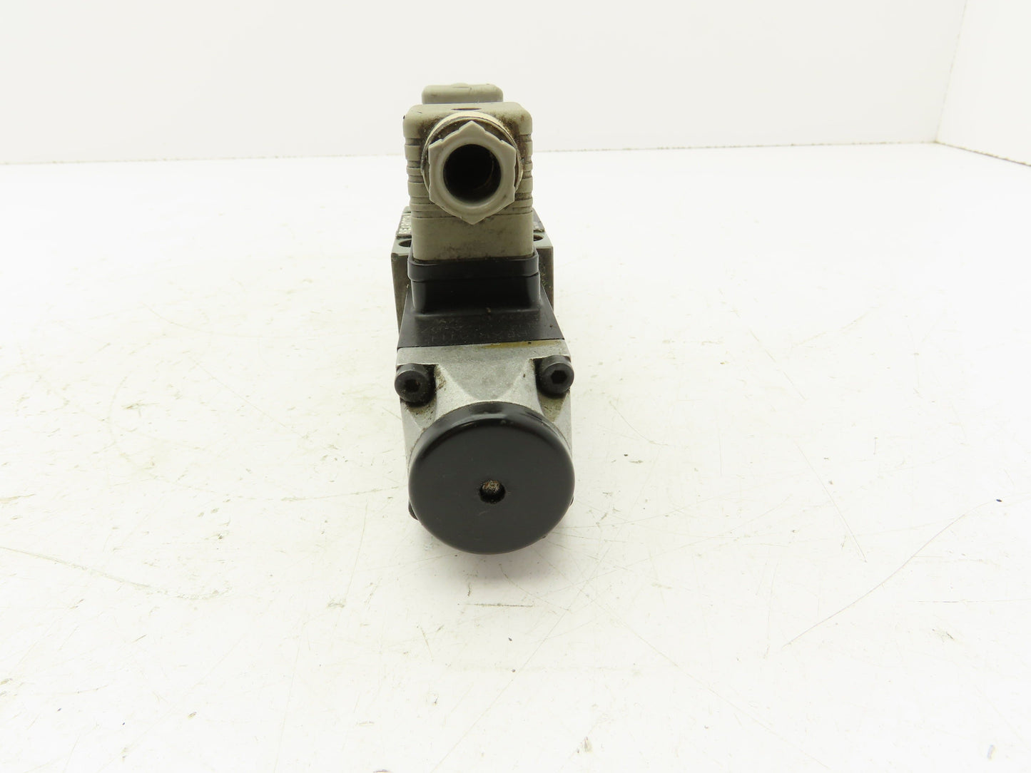 Rexroth 4WE6H51/AG24N9K4V Hydraulic Directional Solenoid Valve 24VDC