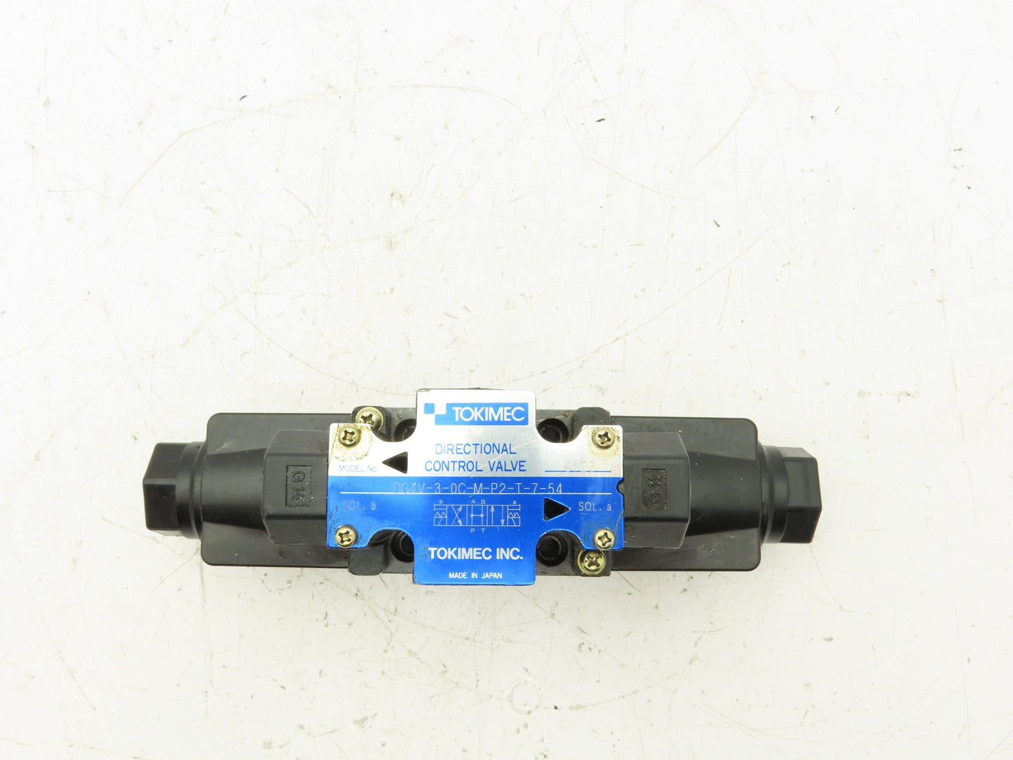 Tokimec DG4V-3-0C-M-P2-T-7-54 Hydraulic Directional Solenoid Valve 100/110V