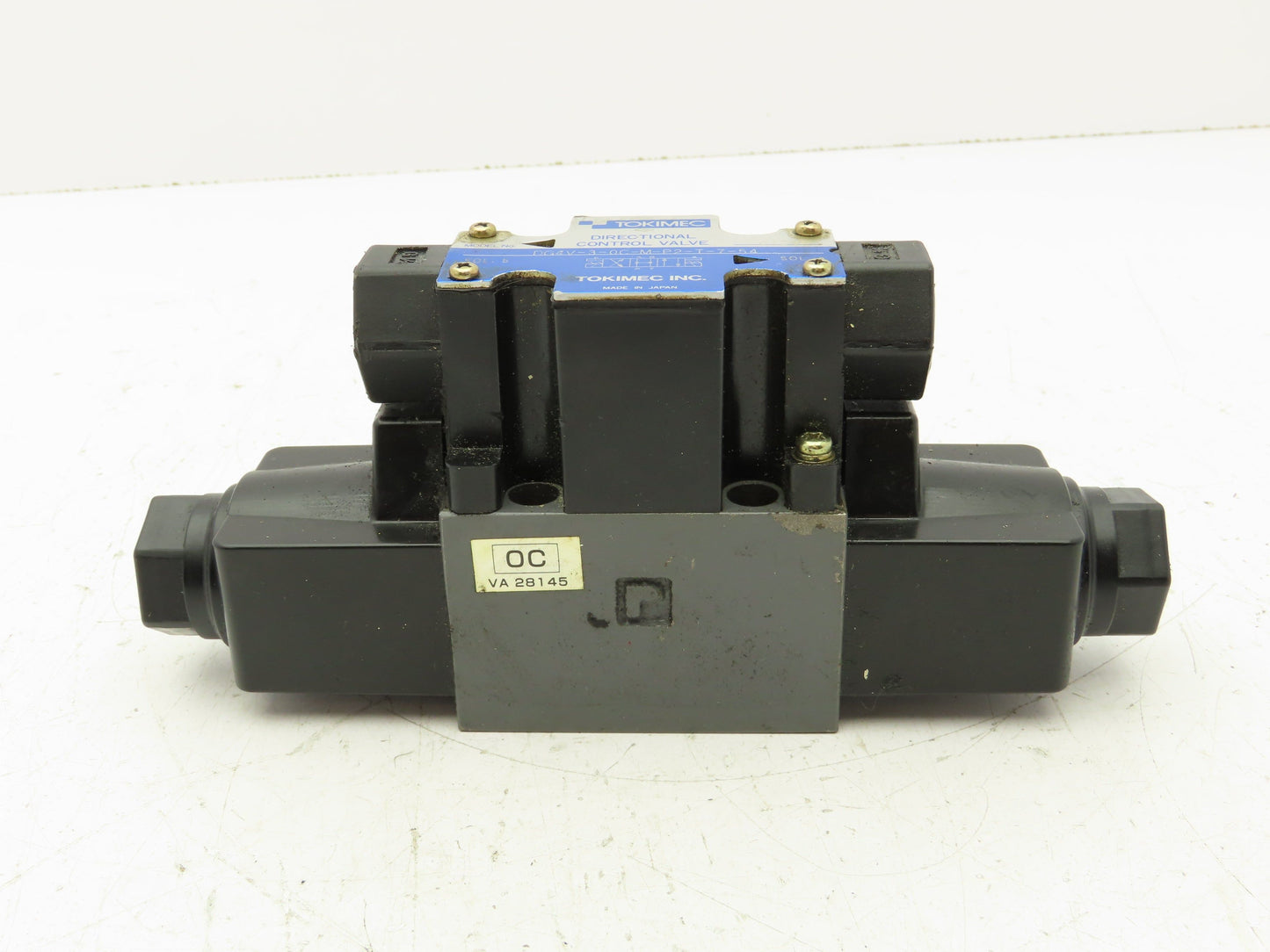 Tokimec DG4V-3-0C-M-P2-T-7-54 Hydraulic Directional Solenoid Valve 100/110V