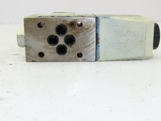 Tokimec Vickers DG4V-3-2AL-M-P7-H-7-50 Hydraulic Directional Solenoid Valve 24VDC