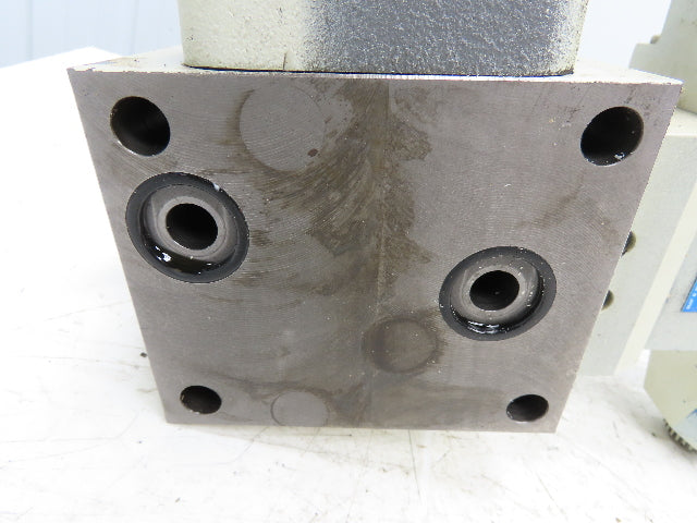 Vickers DG4V-5-2C-M-P7L-H-6-30 Directional Solenoid Reducing Check Valve Stack