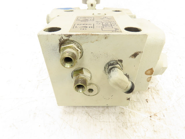 Vickers DG4V-5-2C-M-P7L-H-6-30 Directional Solenoid Reducing Check Valve Stack