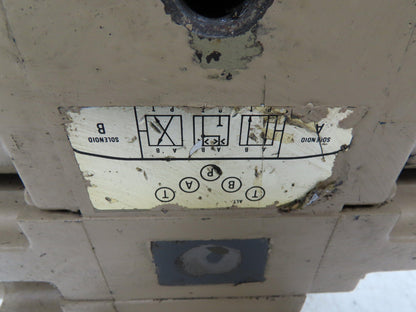 Vickers DG4S4-0133C-AF-A1-50-JA Directional Solenoid Flow Control Valve Stack