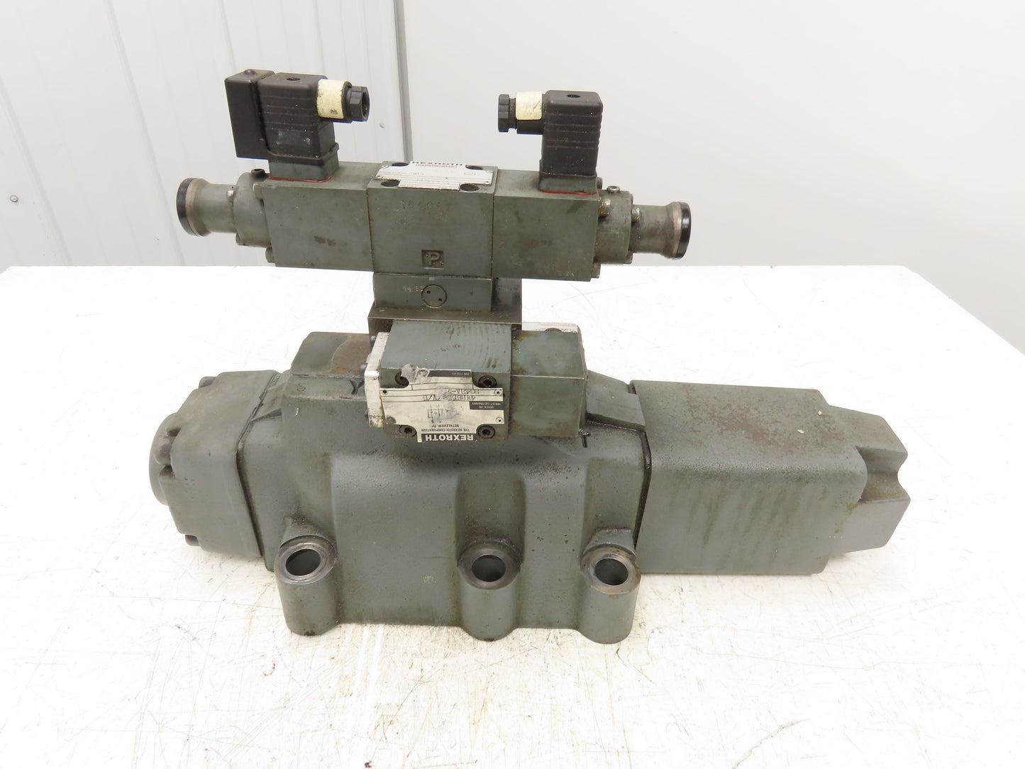 Rexroth 4WRZ 32 Proportional Directional Reducing Solenoid Valve 3DREP 6