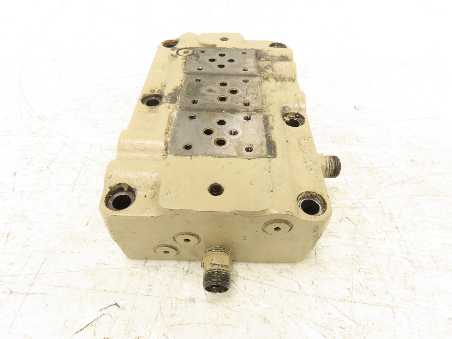 Shibaura UV-25-16 Hydraulic 3-Station Directional Valve Manifold Sub-Base D03