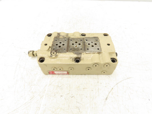 Shibaura UV-25-16 Hydraulic 3-Station Directional Valve Manifold Sub-Base D03