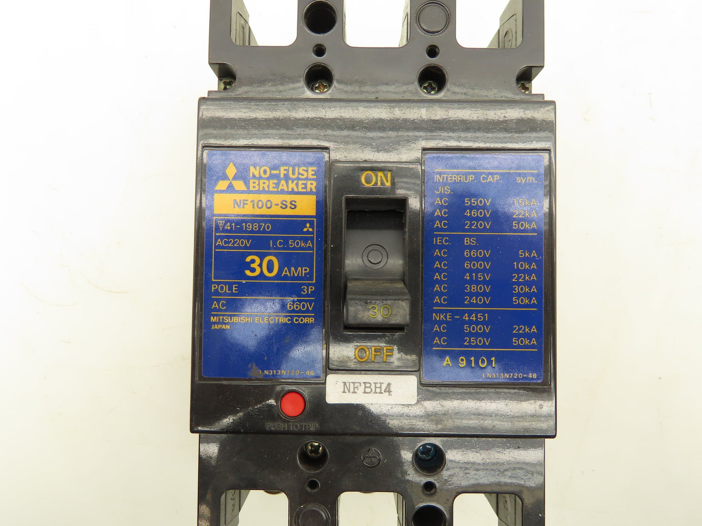 Mitsubishi NF100-SS No Fuse Circuit Breaker 30 Amp 3 Pole 660V Lot of 4